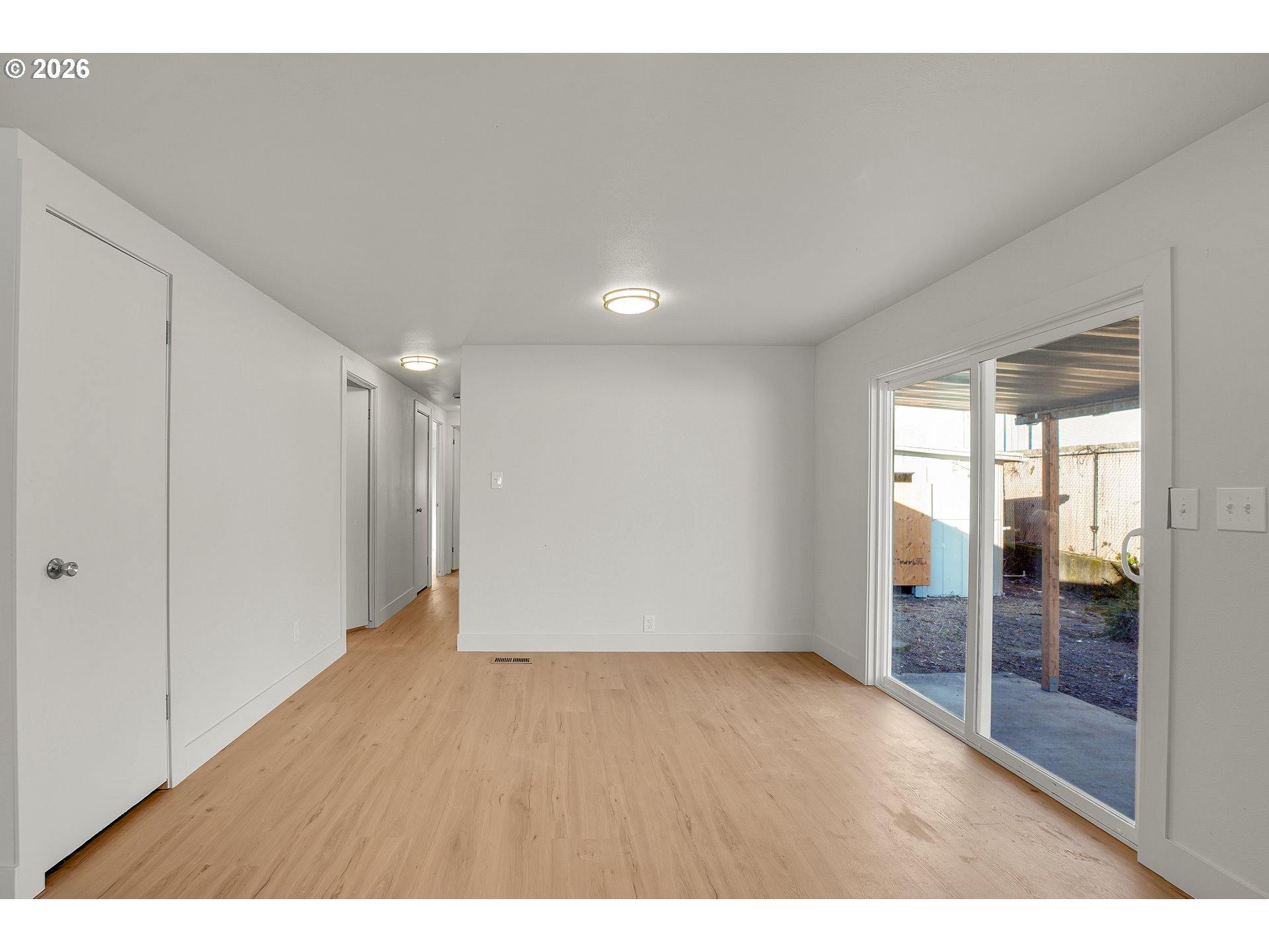 property viewer photo 10