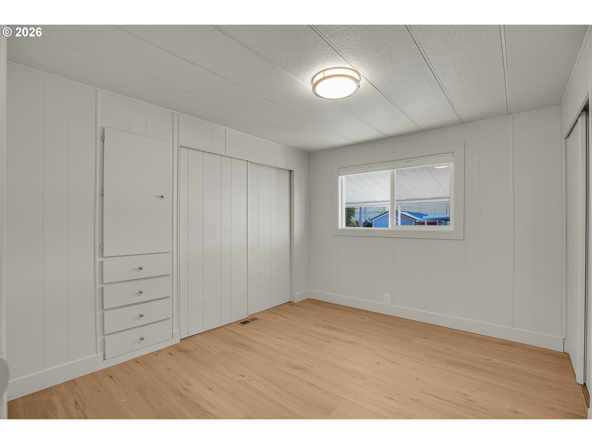 property viewer photo 21