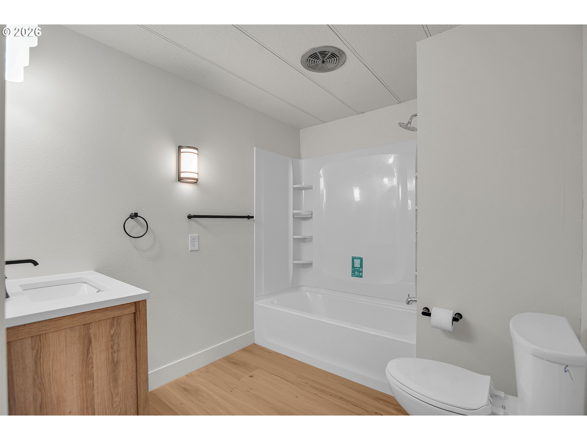 property viewer photo 24