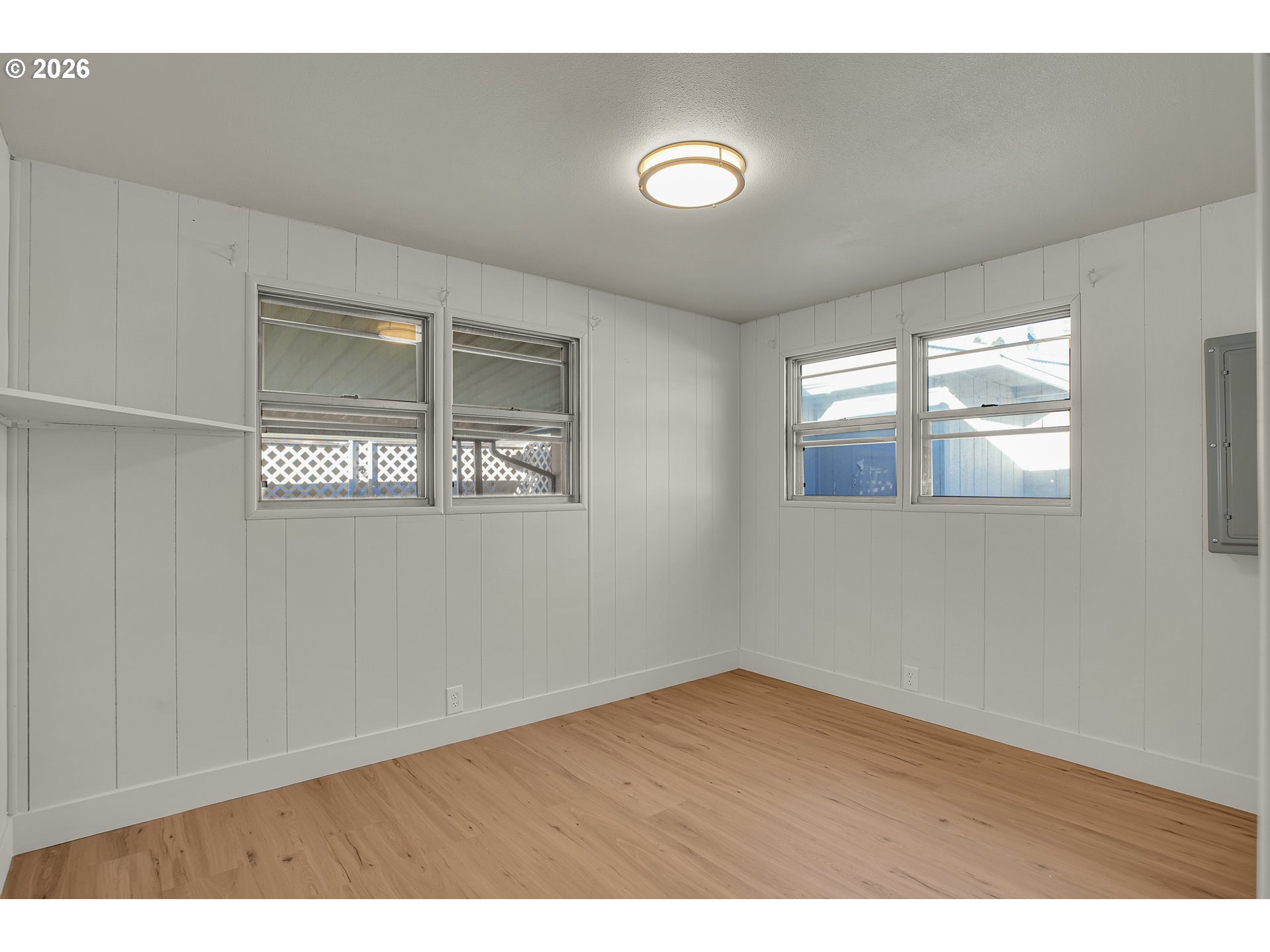 property viewer photo 31
