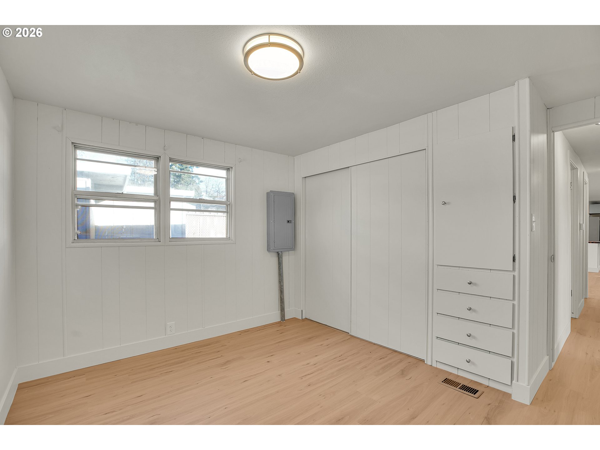 property viewer photo 32