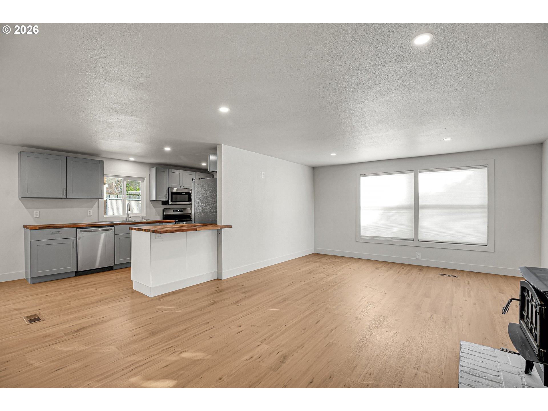 property viewer photo 4