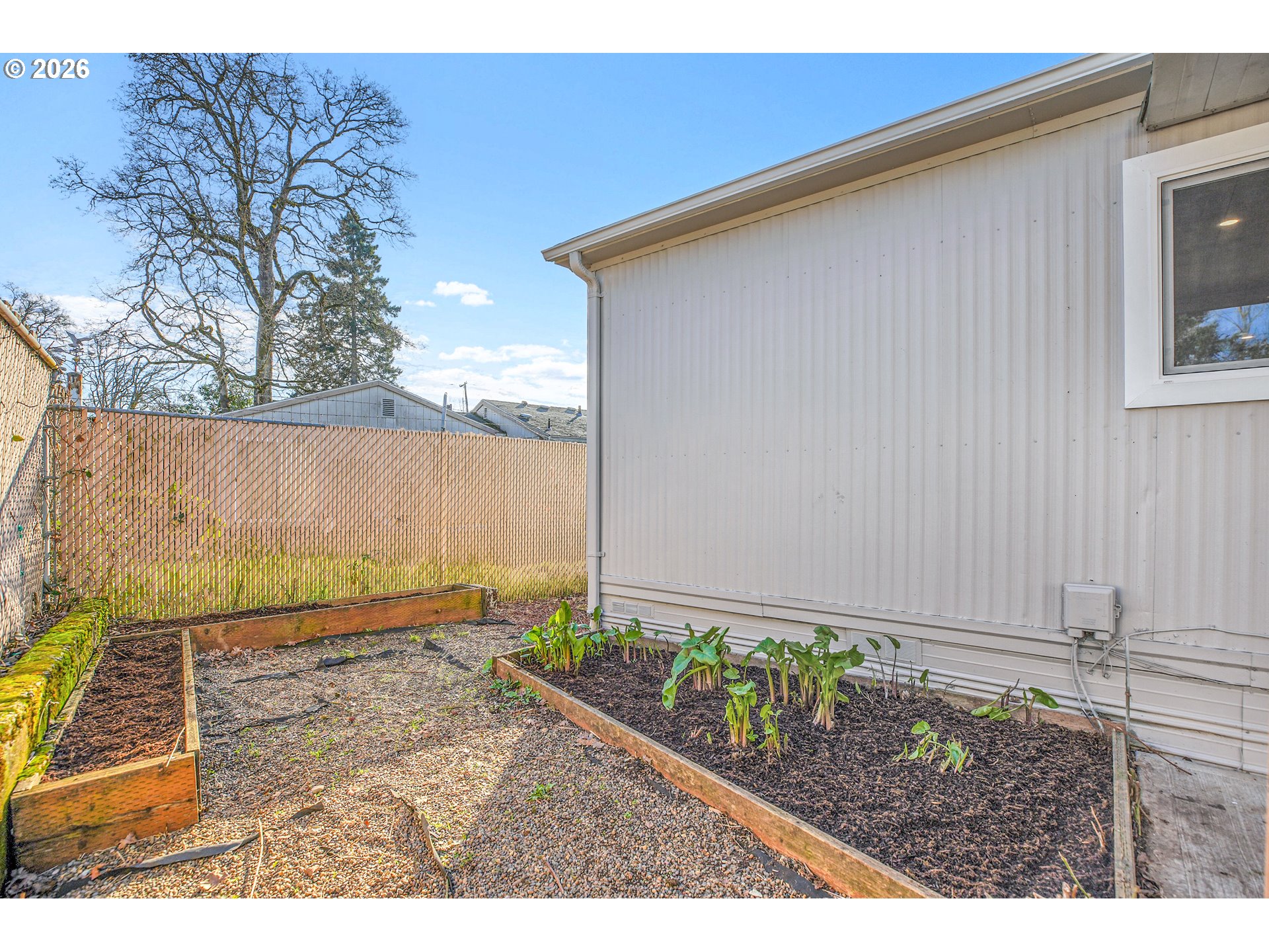 property viewer photo 42