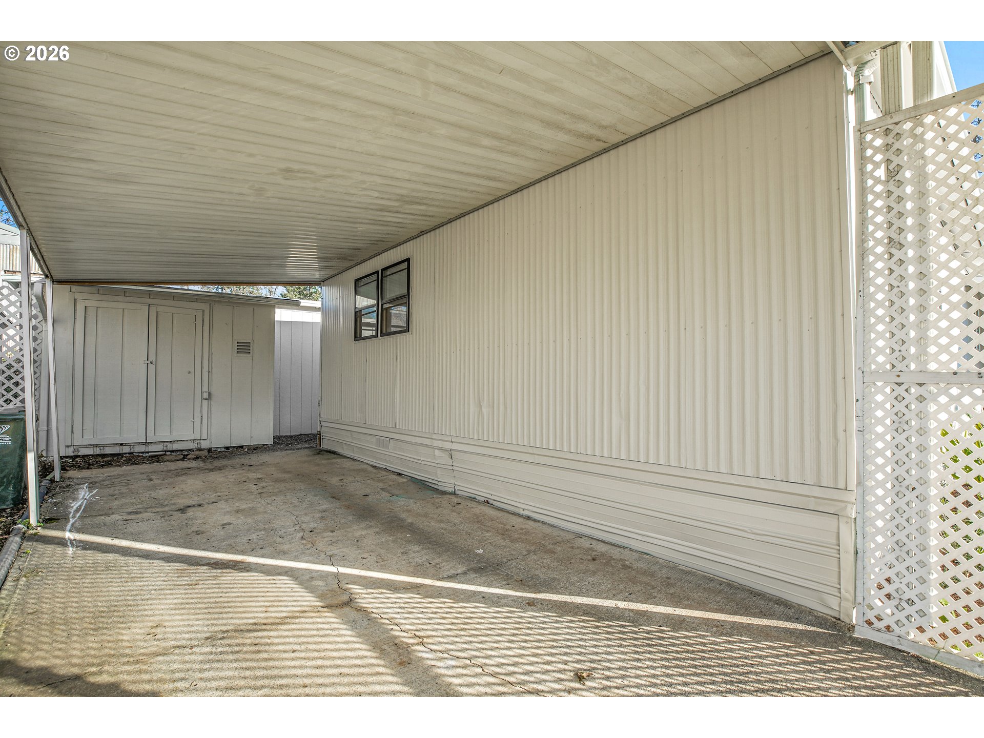 property viewer photo 46