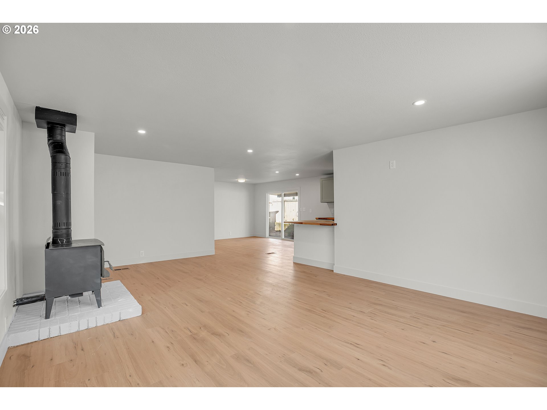 property viewer photo 8