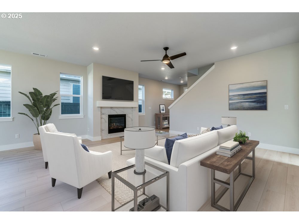 property viewer photo 1