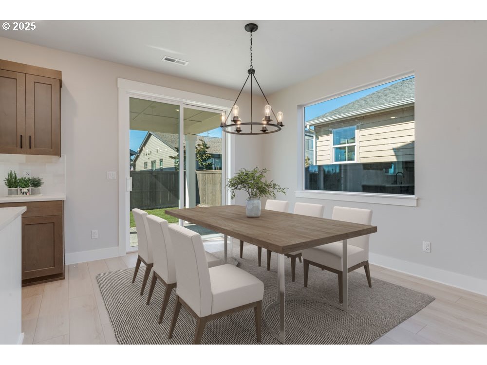 property viewer photo 3