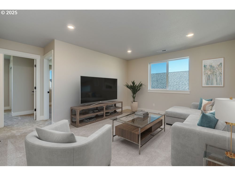 property viewer photo 7