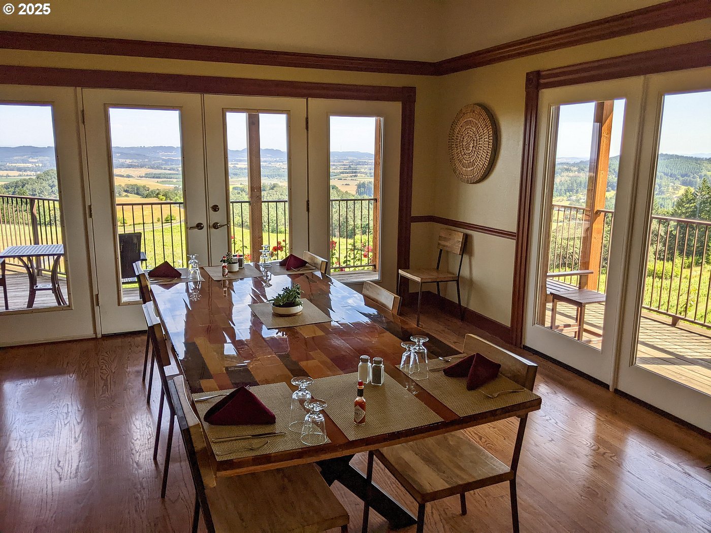 main property photo 25