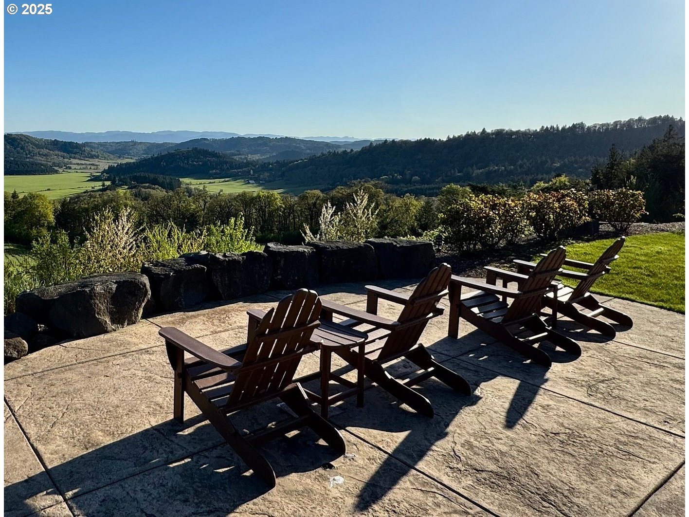 main property photo 40
