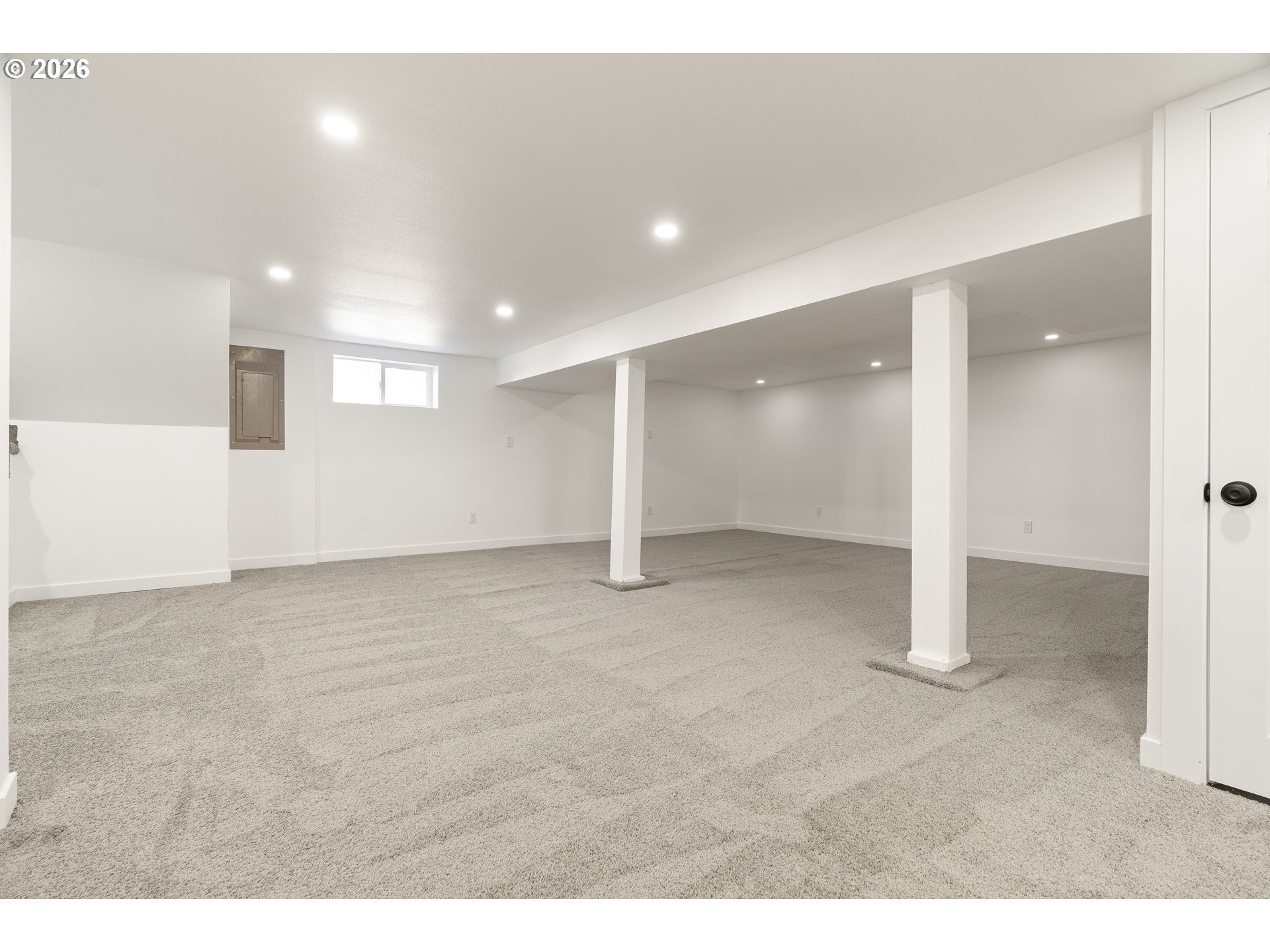 property viewer photo 26
