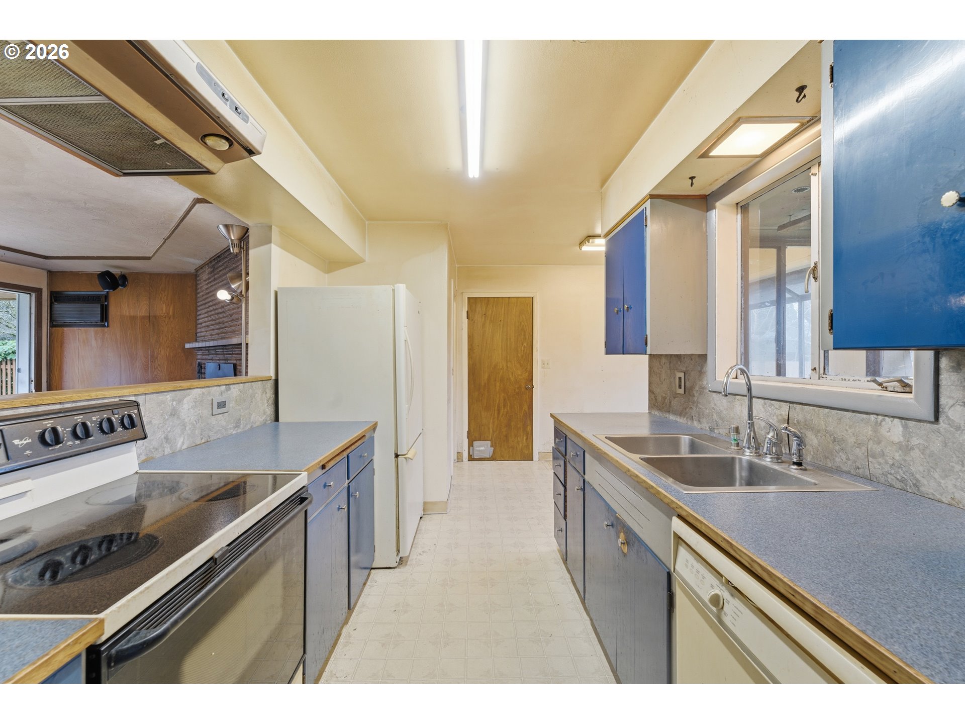 property viewer photo 12