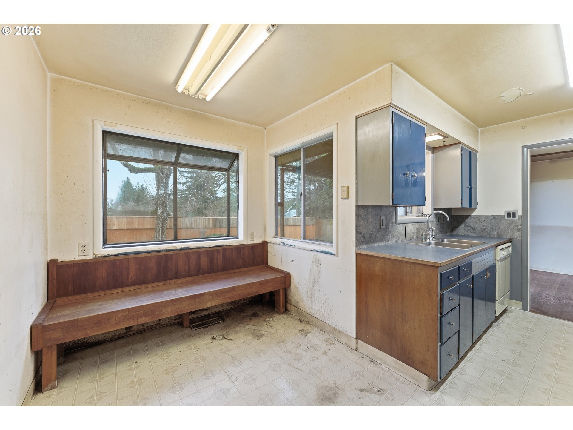 property viewer photo 15