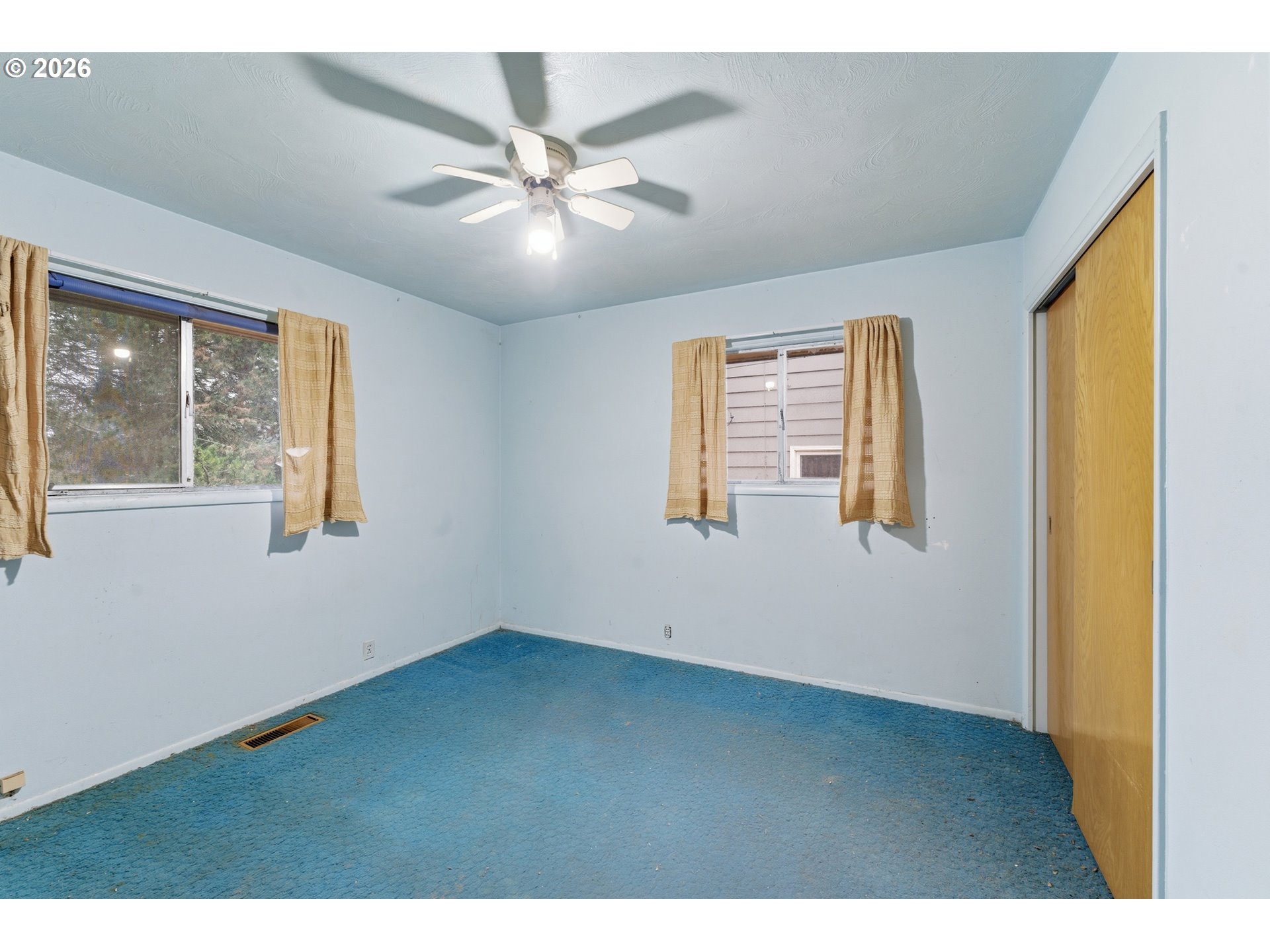 property viewer photo 19