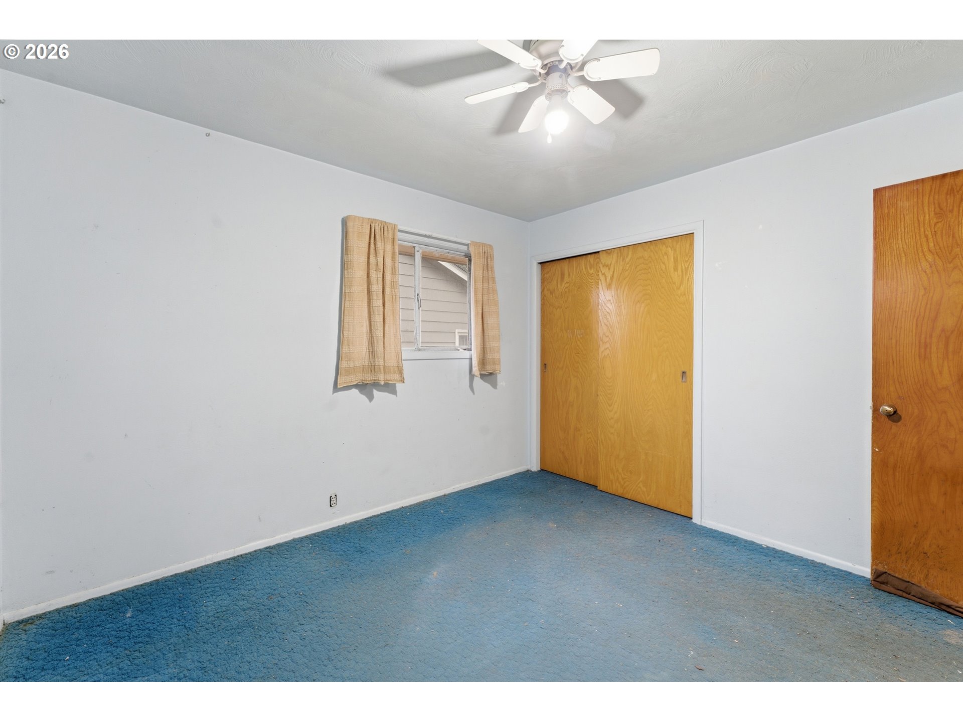 property viewer photo 20