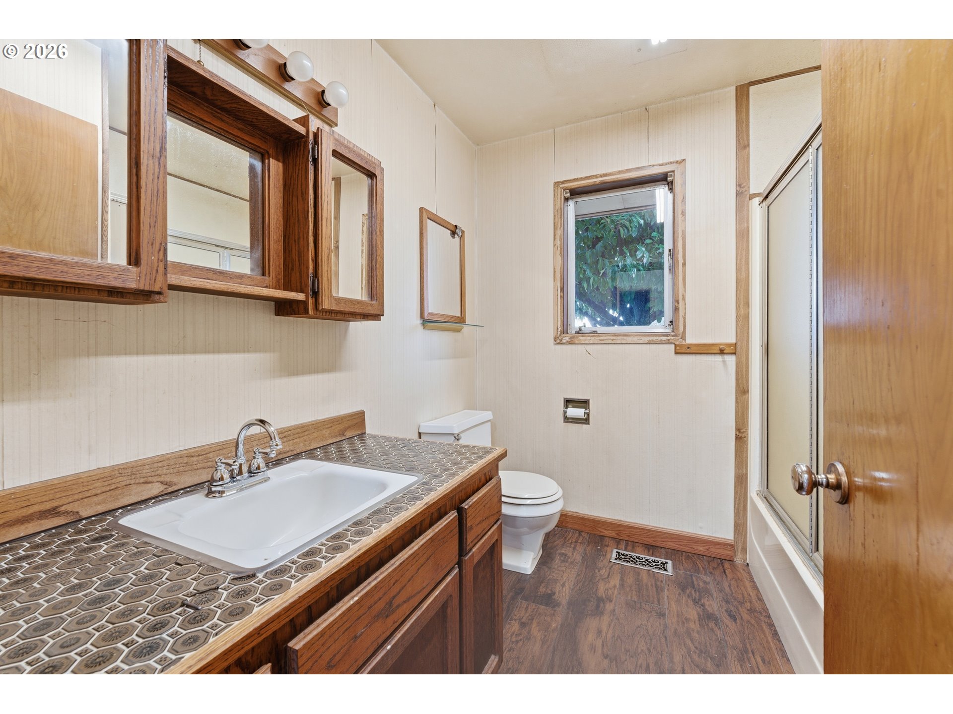 property viewer photo 23