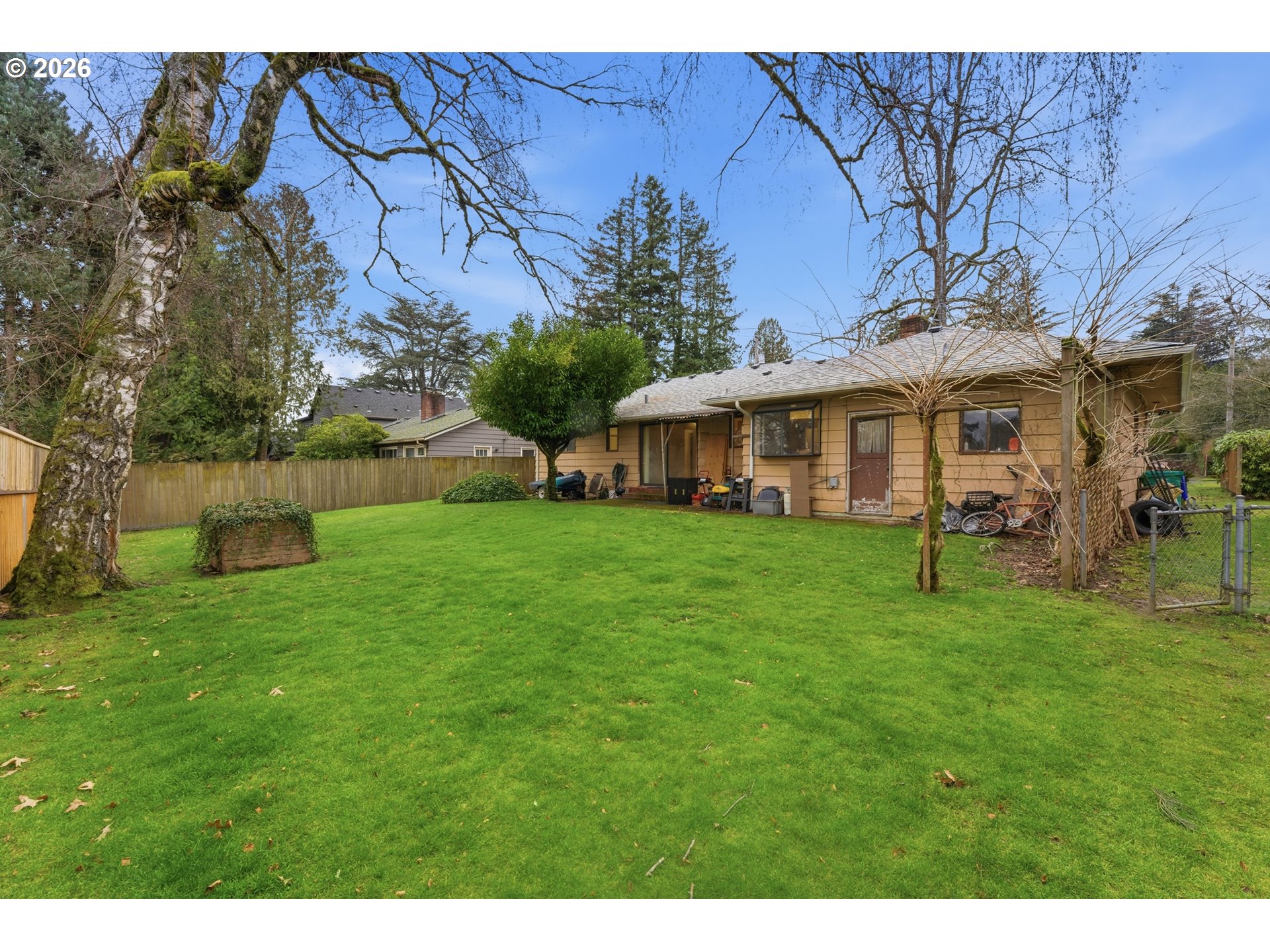 property viewer photo 25