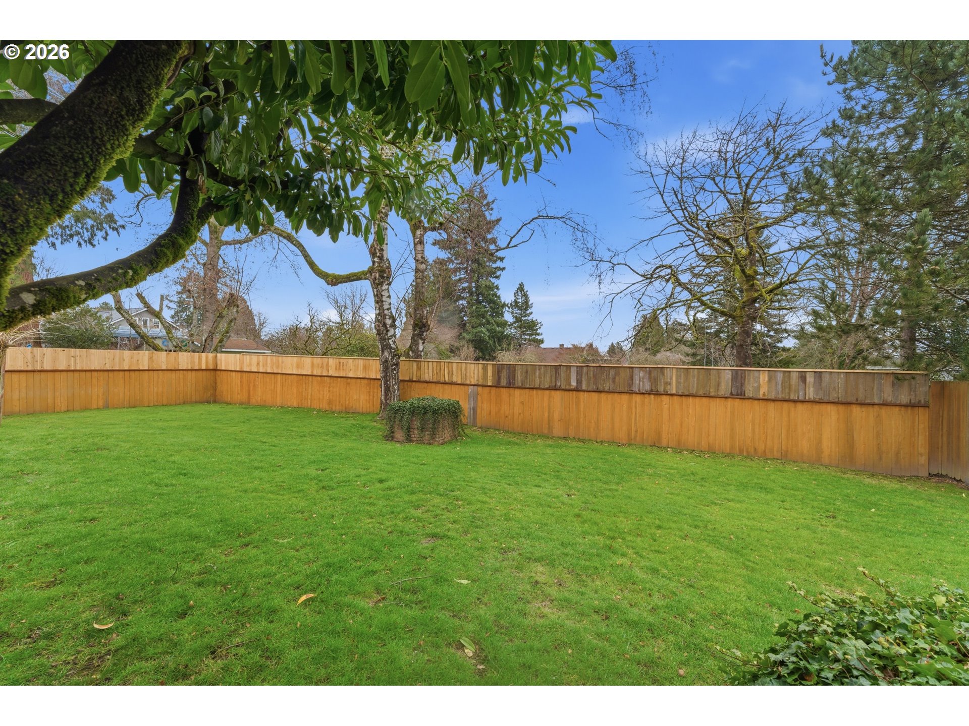 property viewer photo 27
