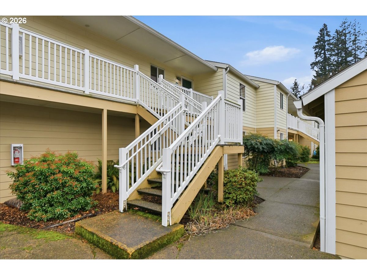 property viewer photo 1