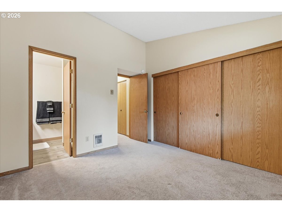 property viewer photo 14