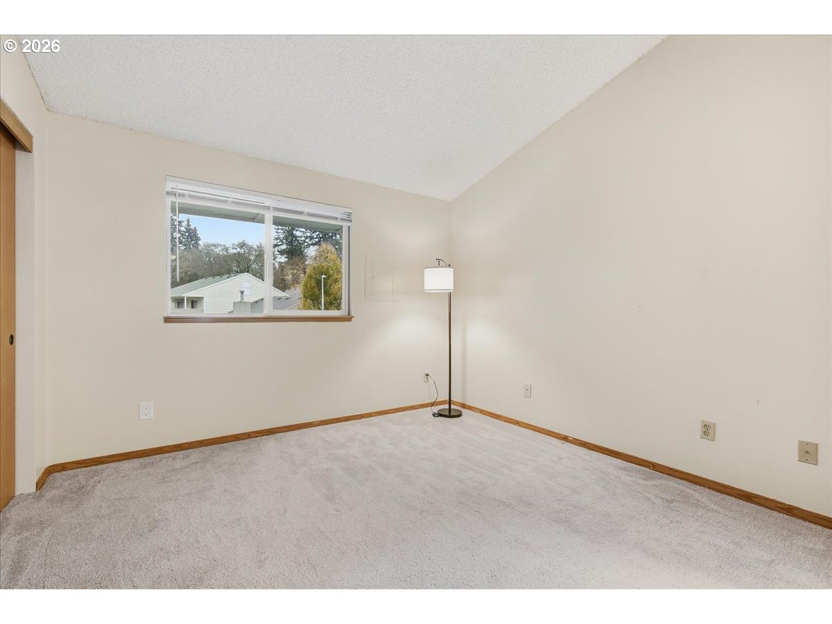 property viewer photo 15