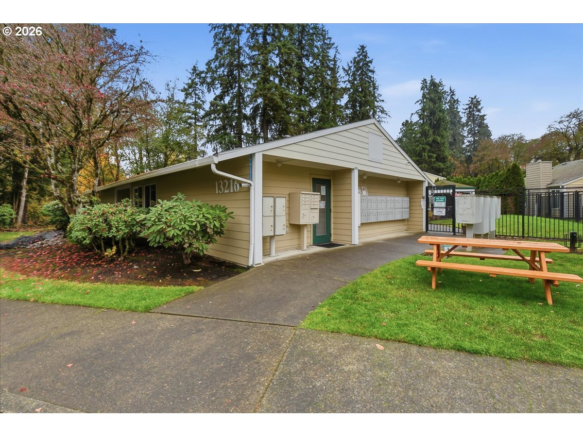 property viewer photo 21