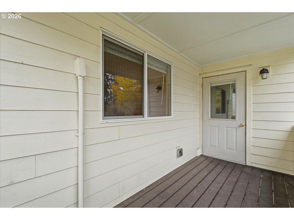 property viewer photo 7
