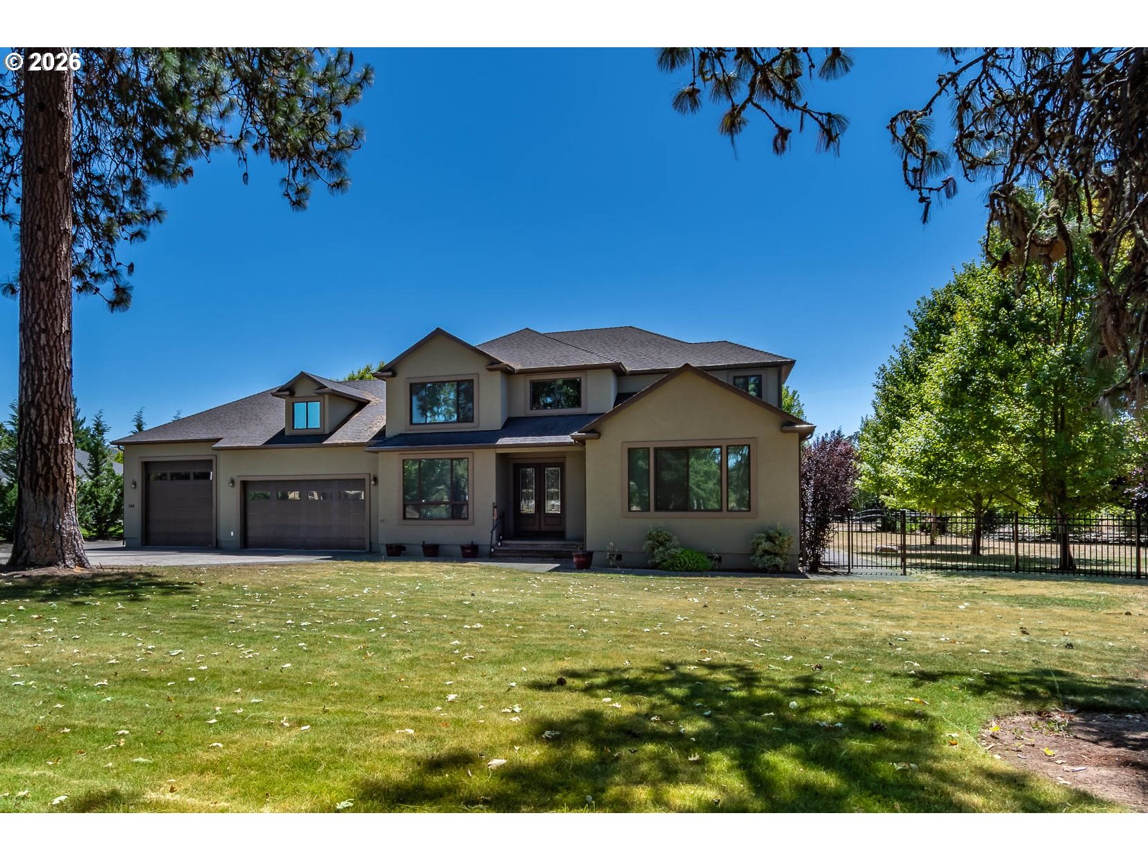 main property photo 2