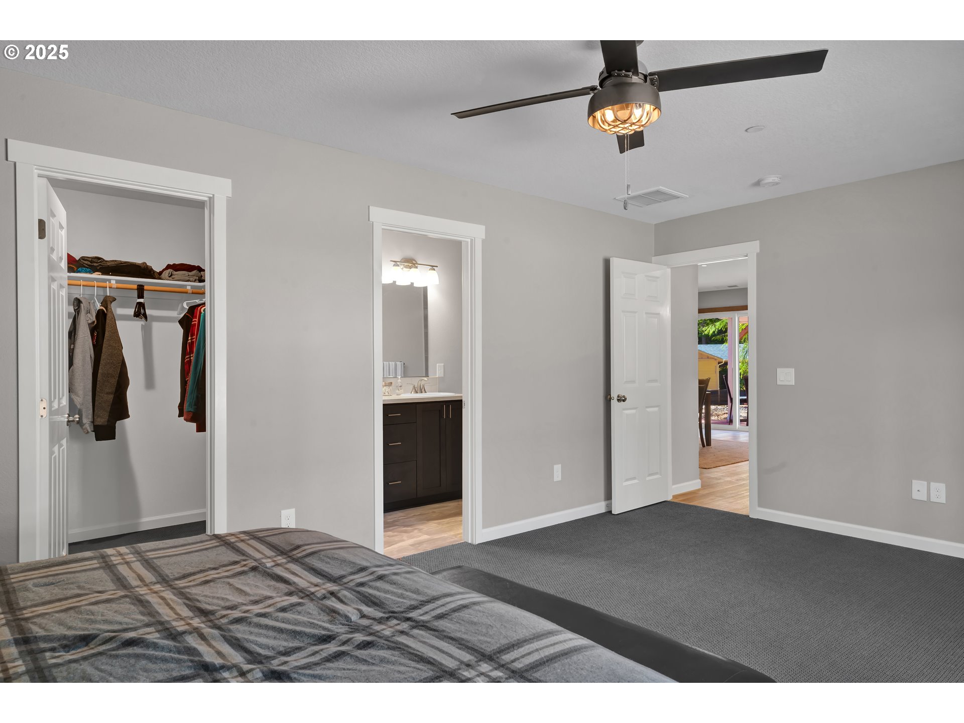 property viewer photo 17