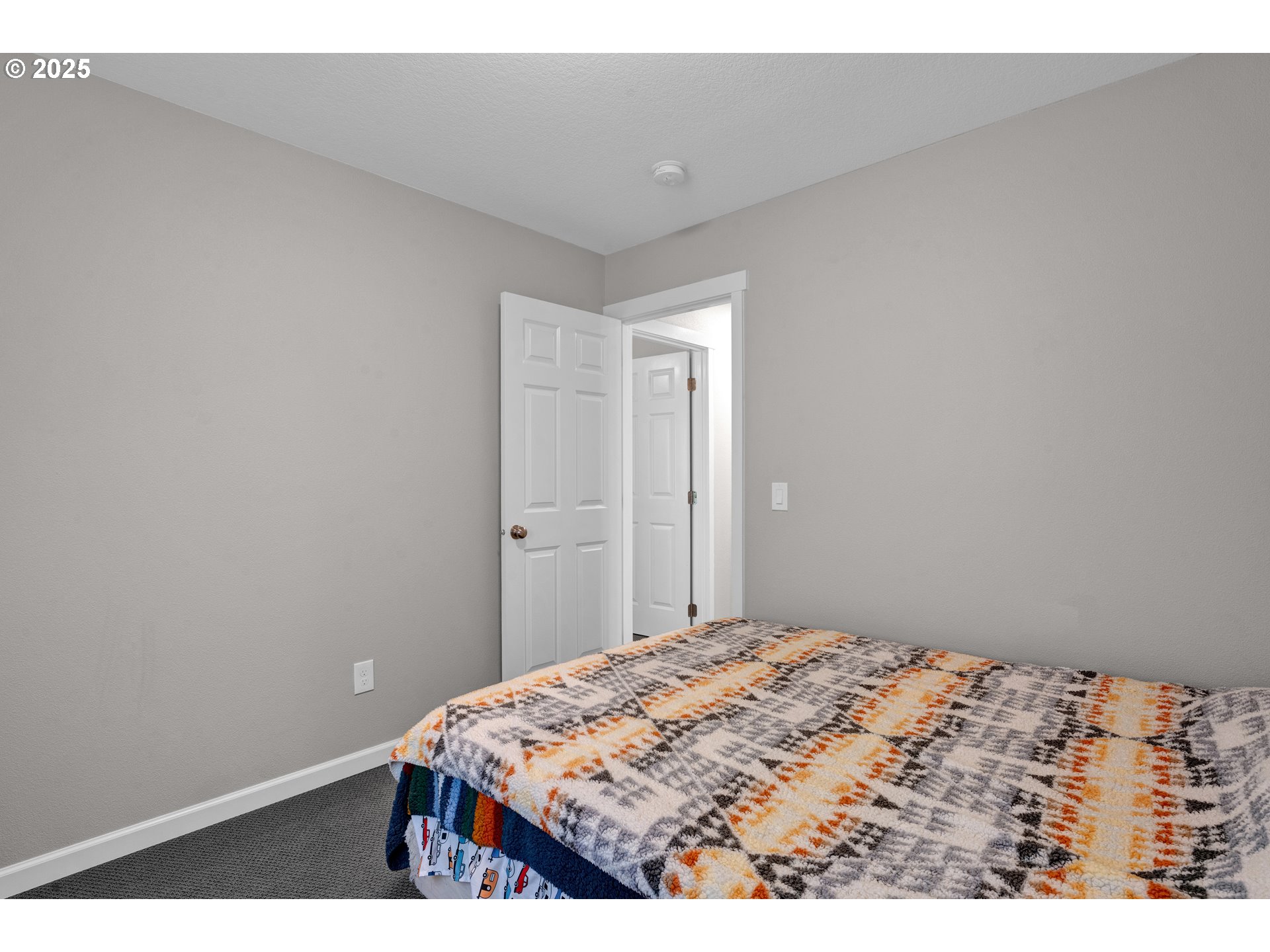 property viewer photo 27