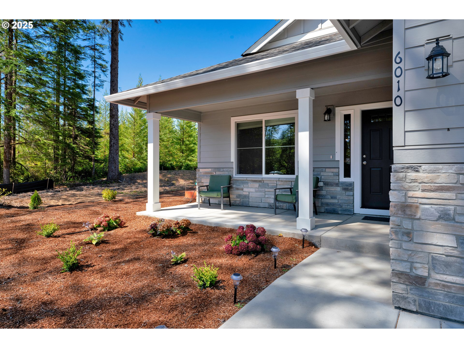 property viewer photo 4