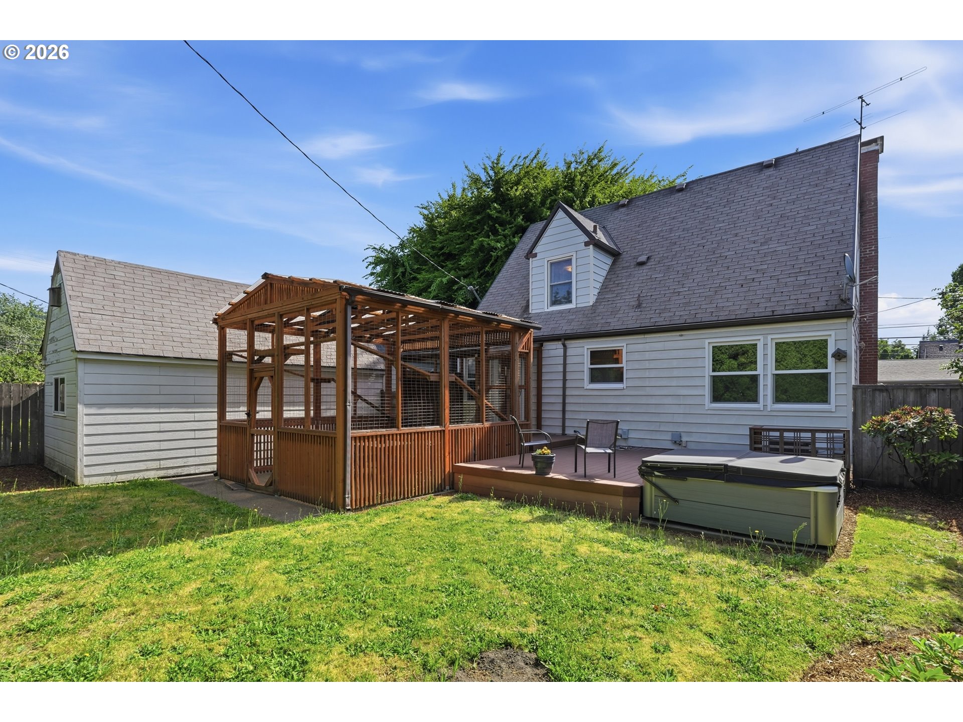 main property photo 26