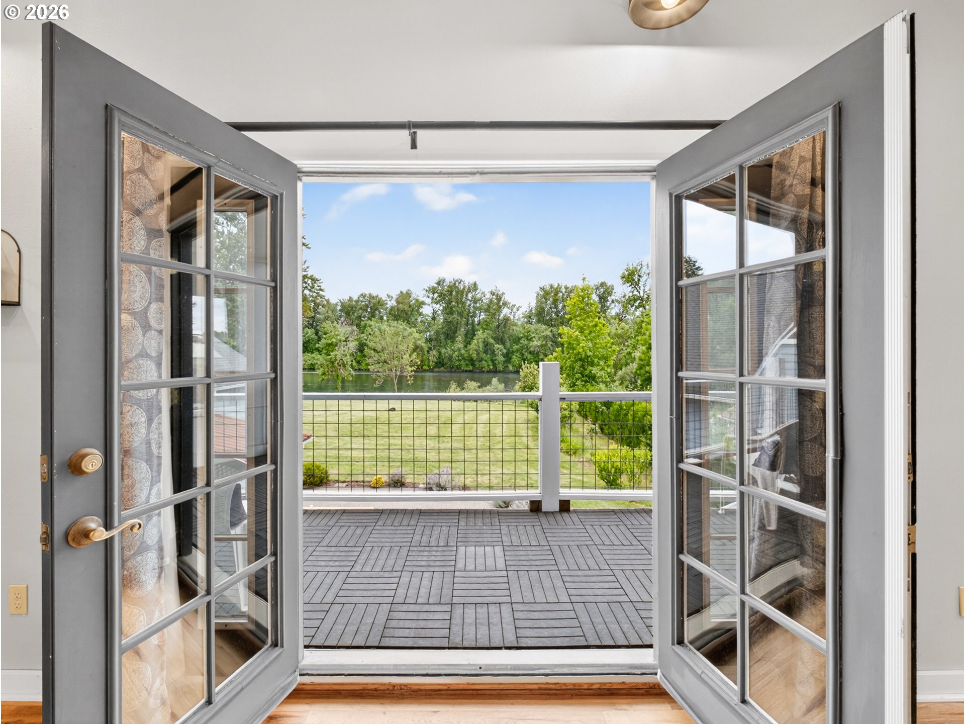 main property photo 21
