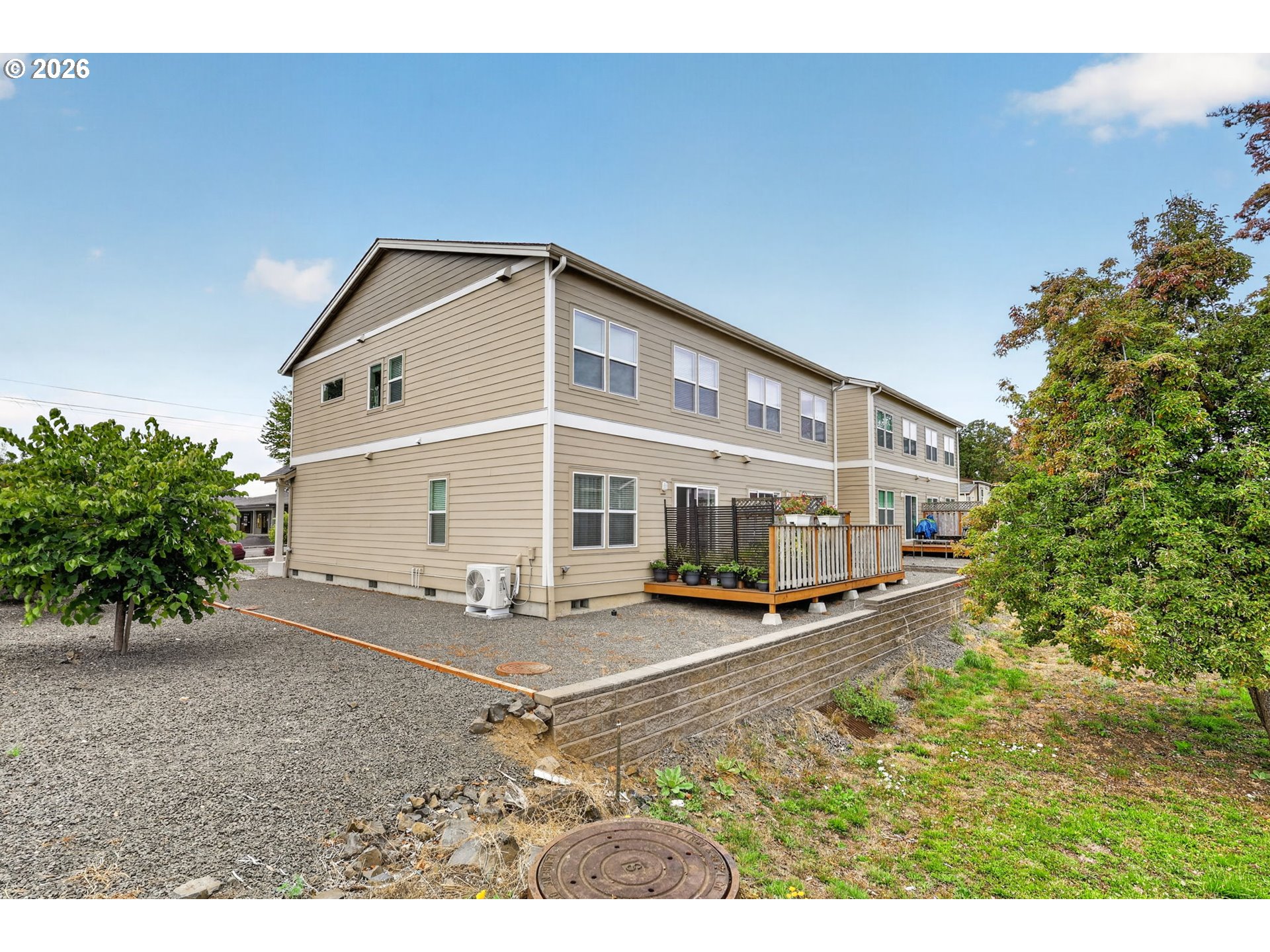 main property photo 22