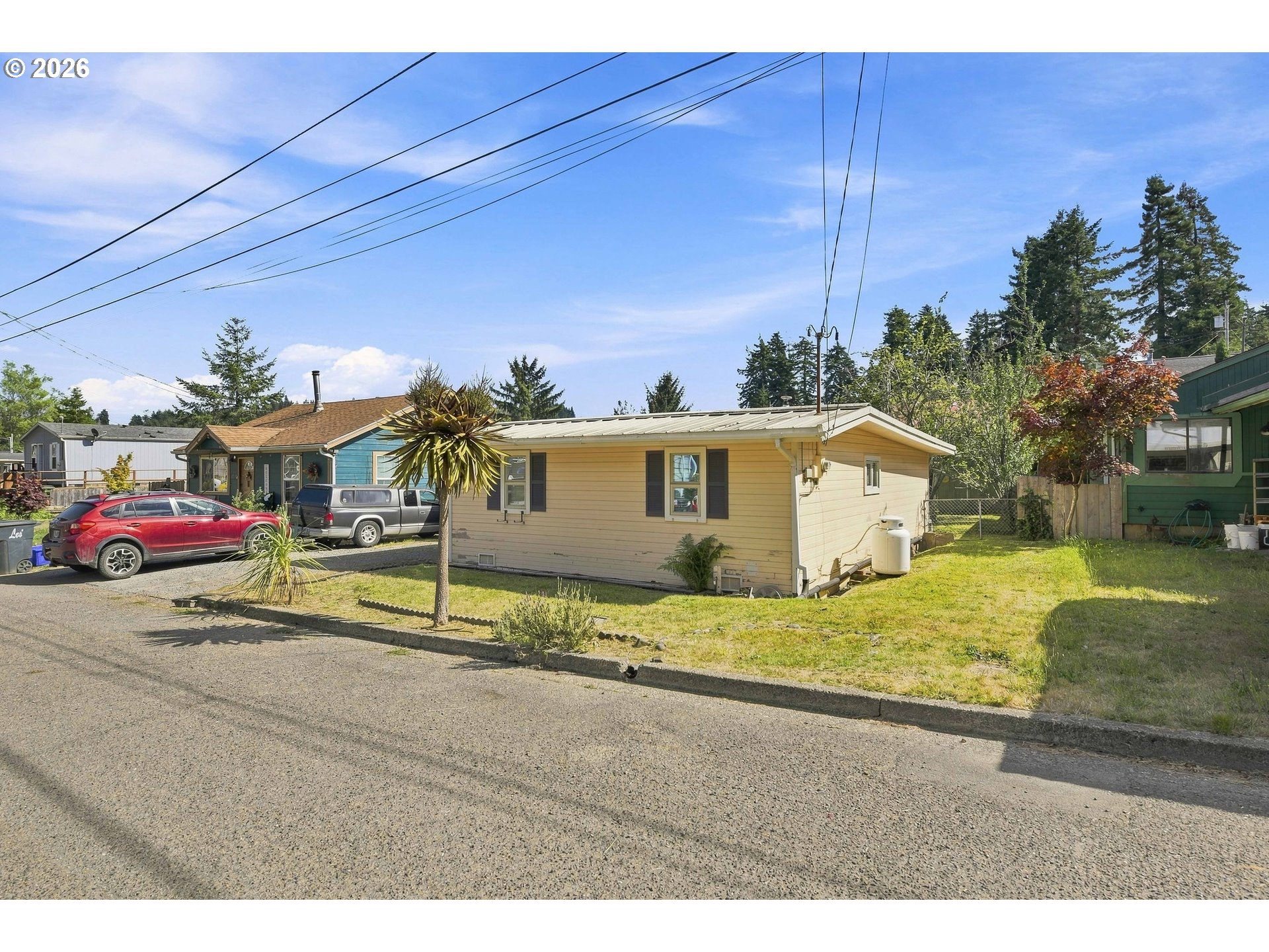 main property photo 32