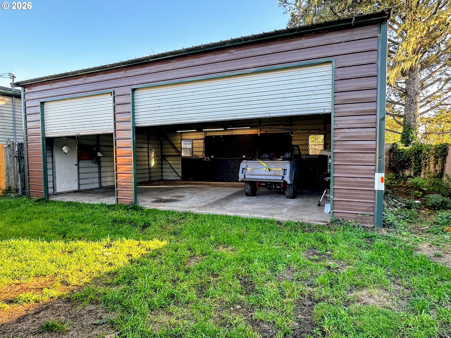 main property photo 27