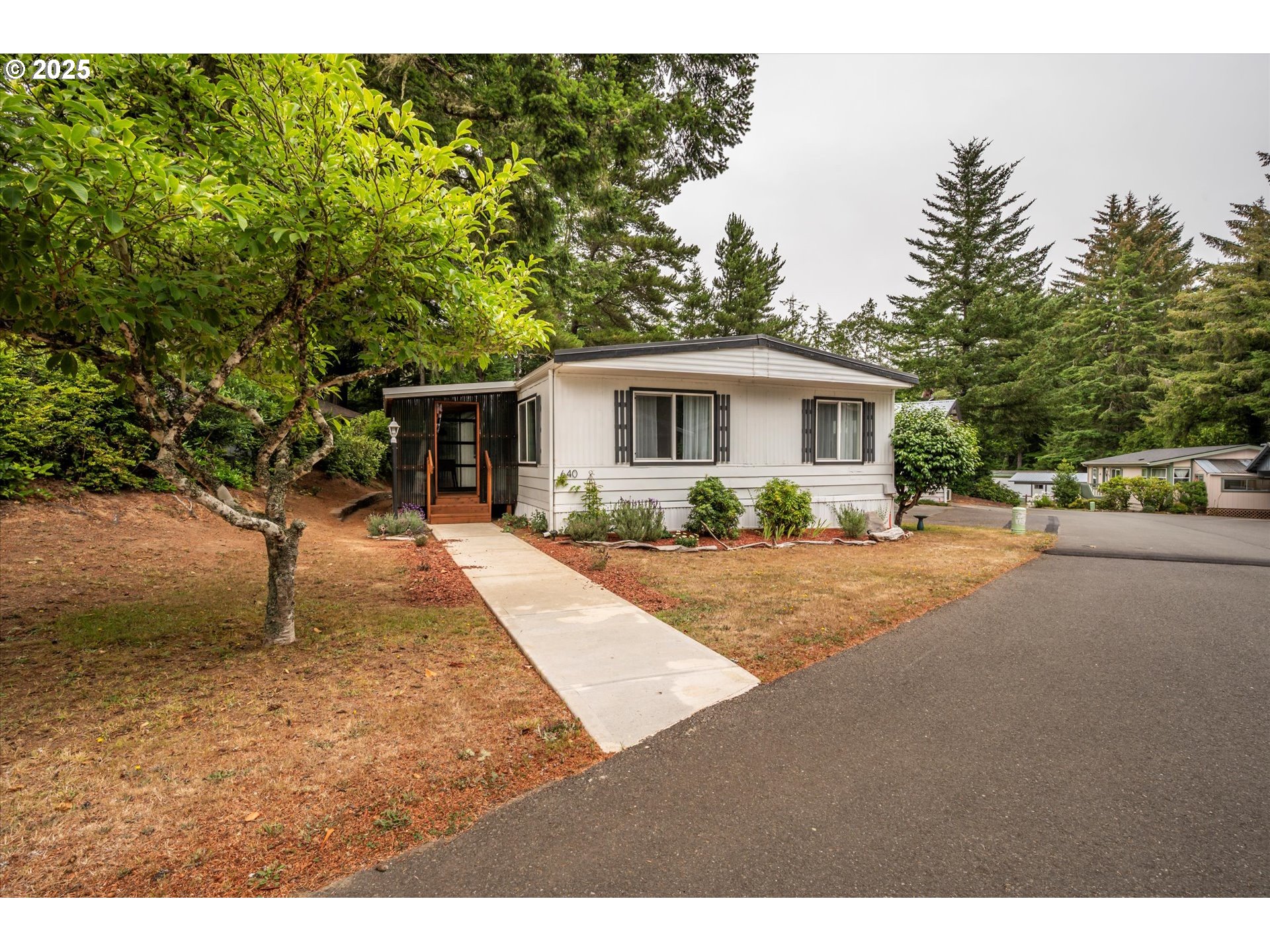 property viewer photo 1