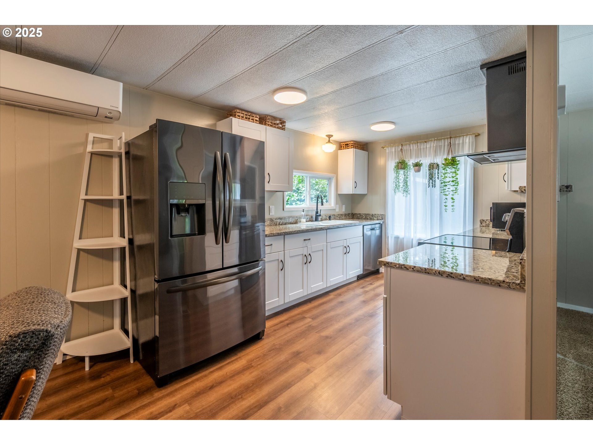 property viewer photo 11