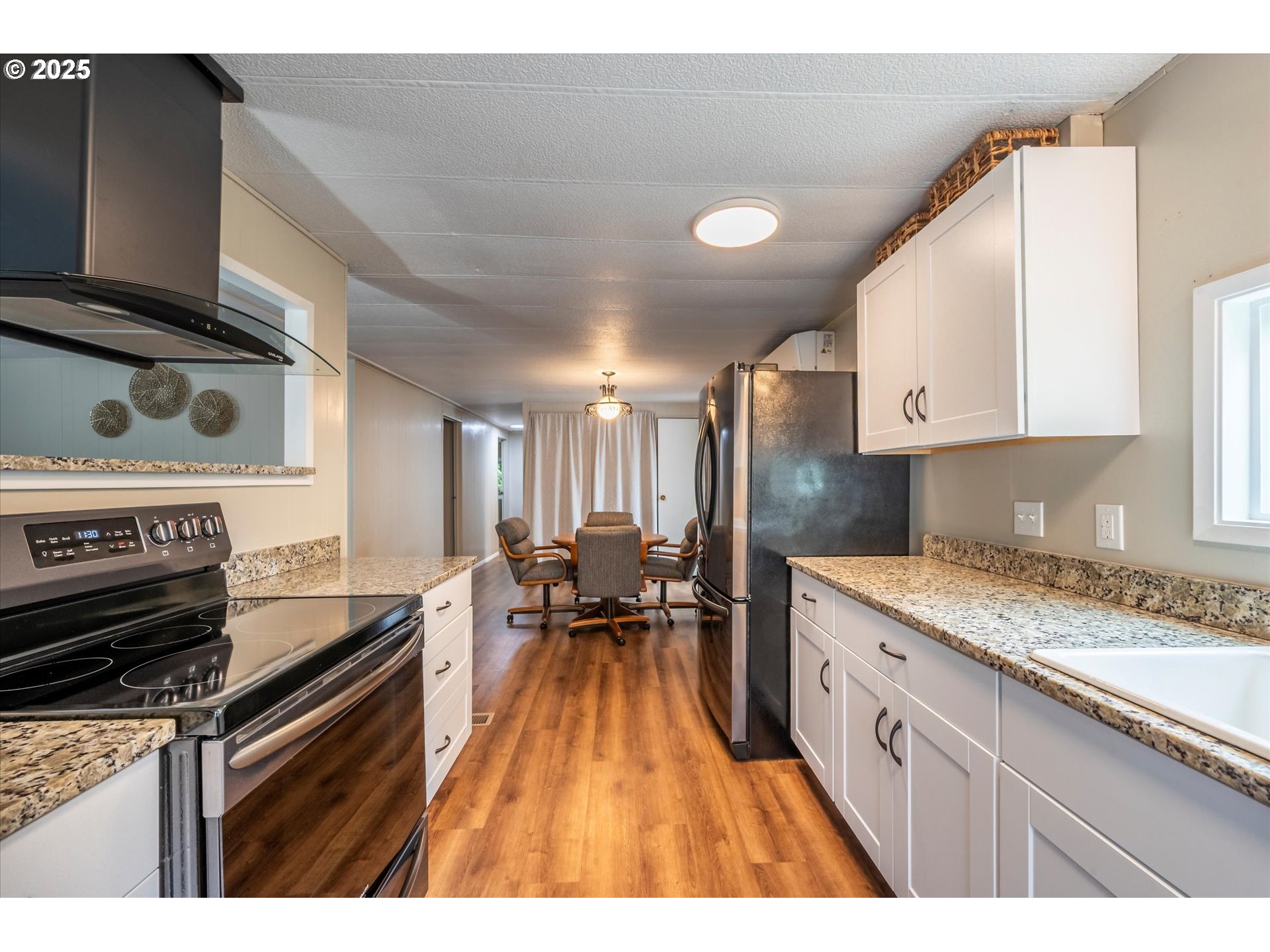 property viewer photo 14