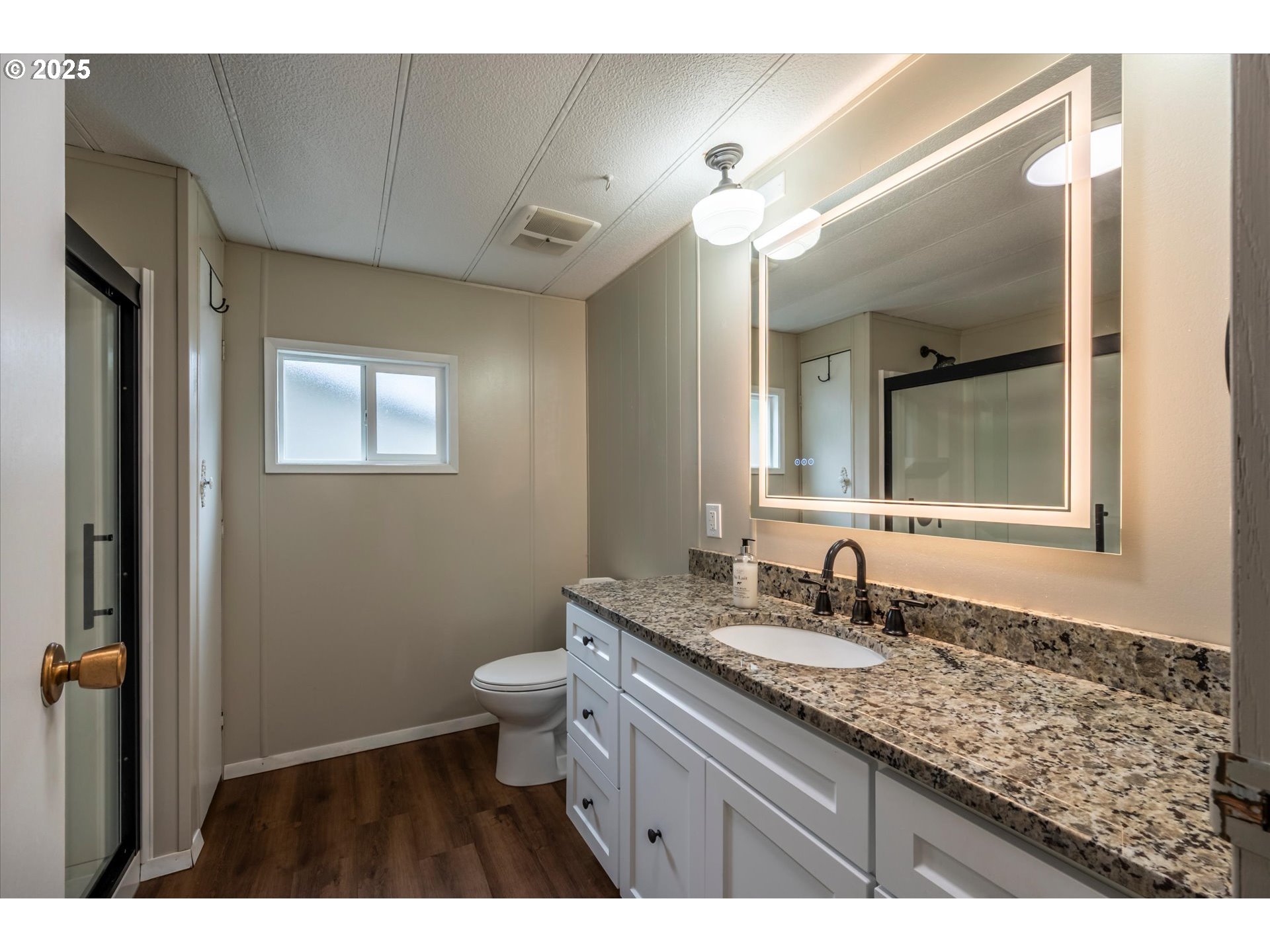 property viewer photo 20