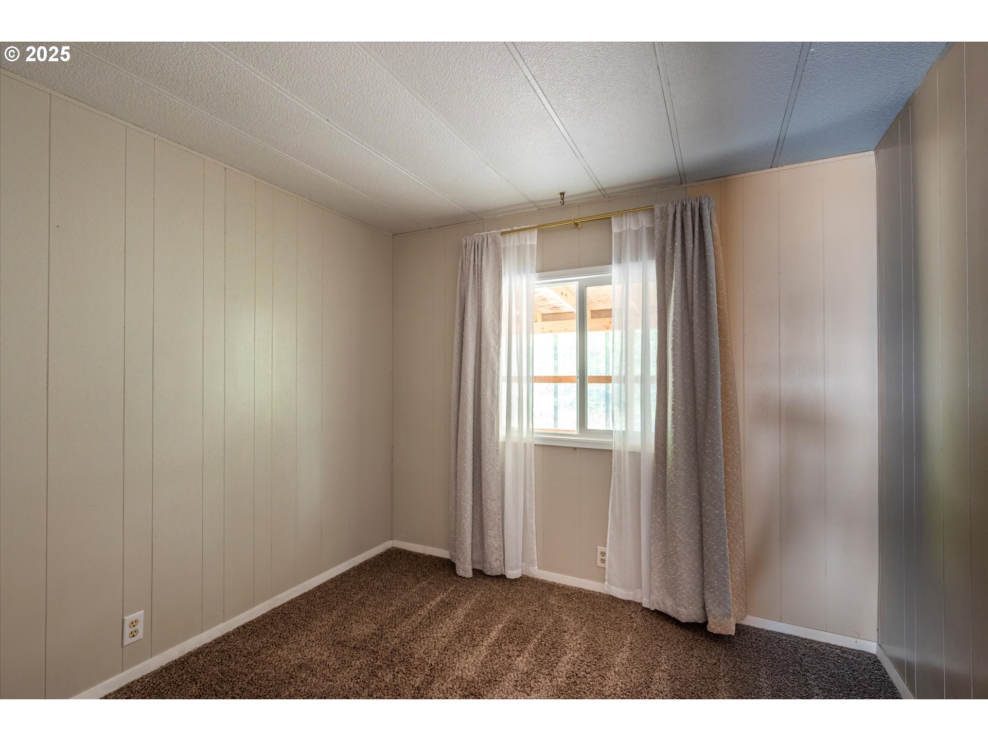 property viewer photo 22