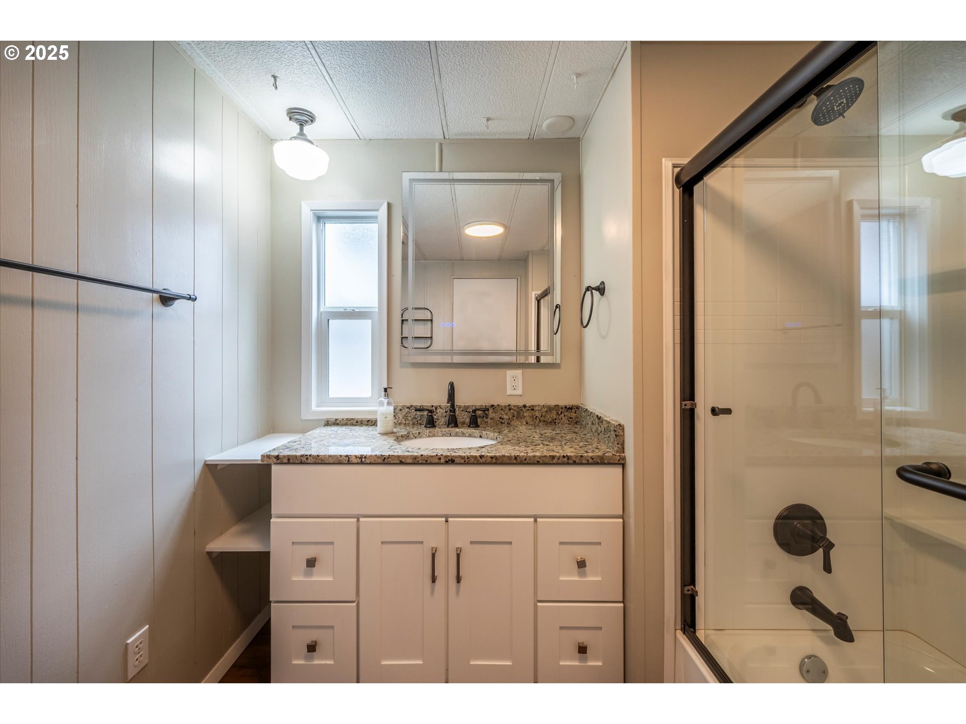 property viewer photo 24