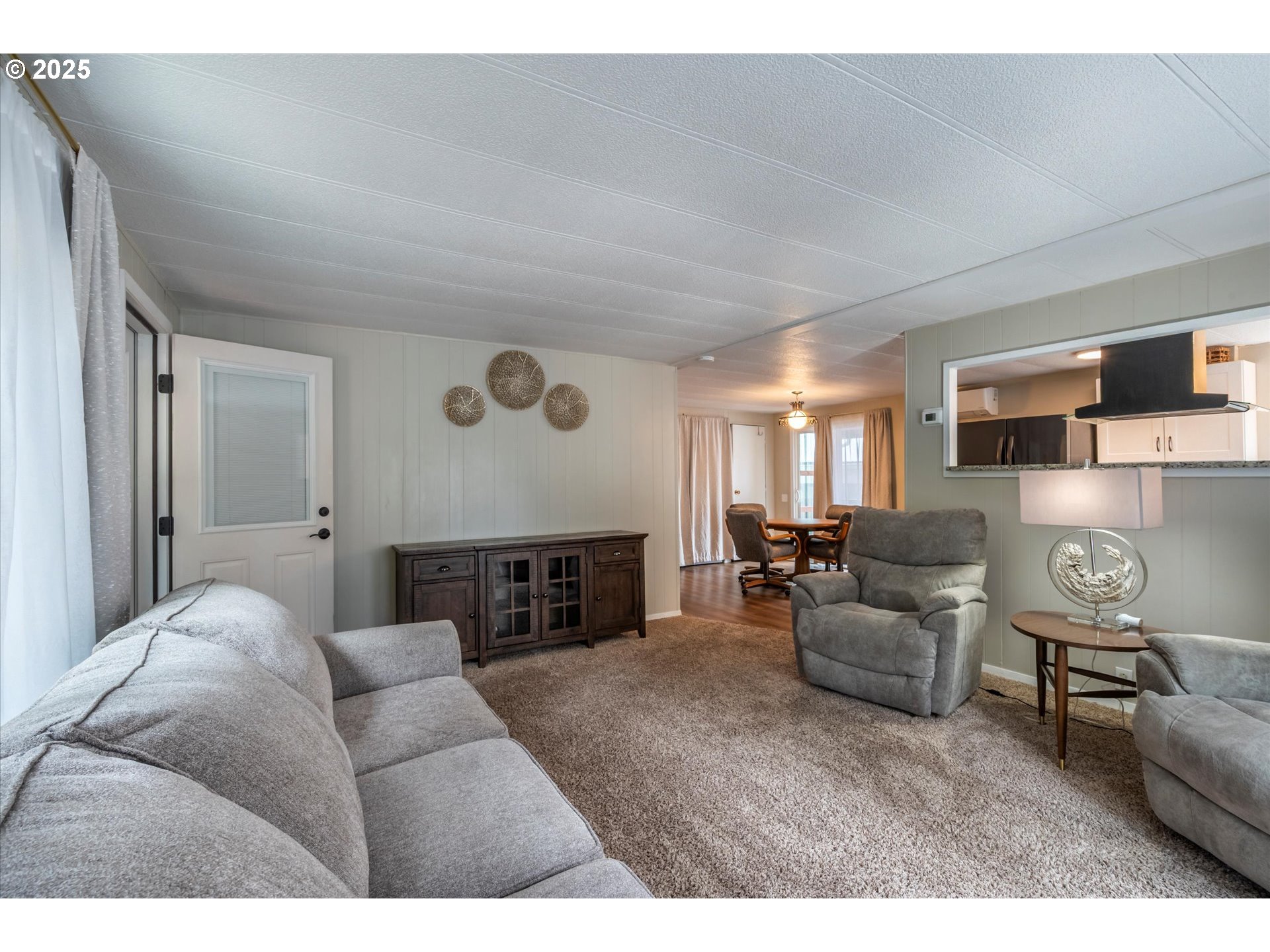 property viewer photo 5