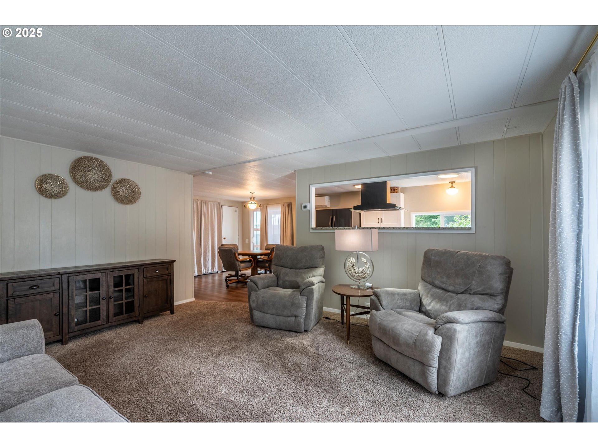 property viewer photo 6