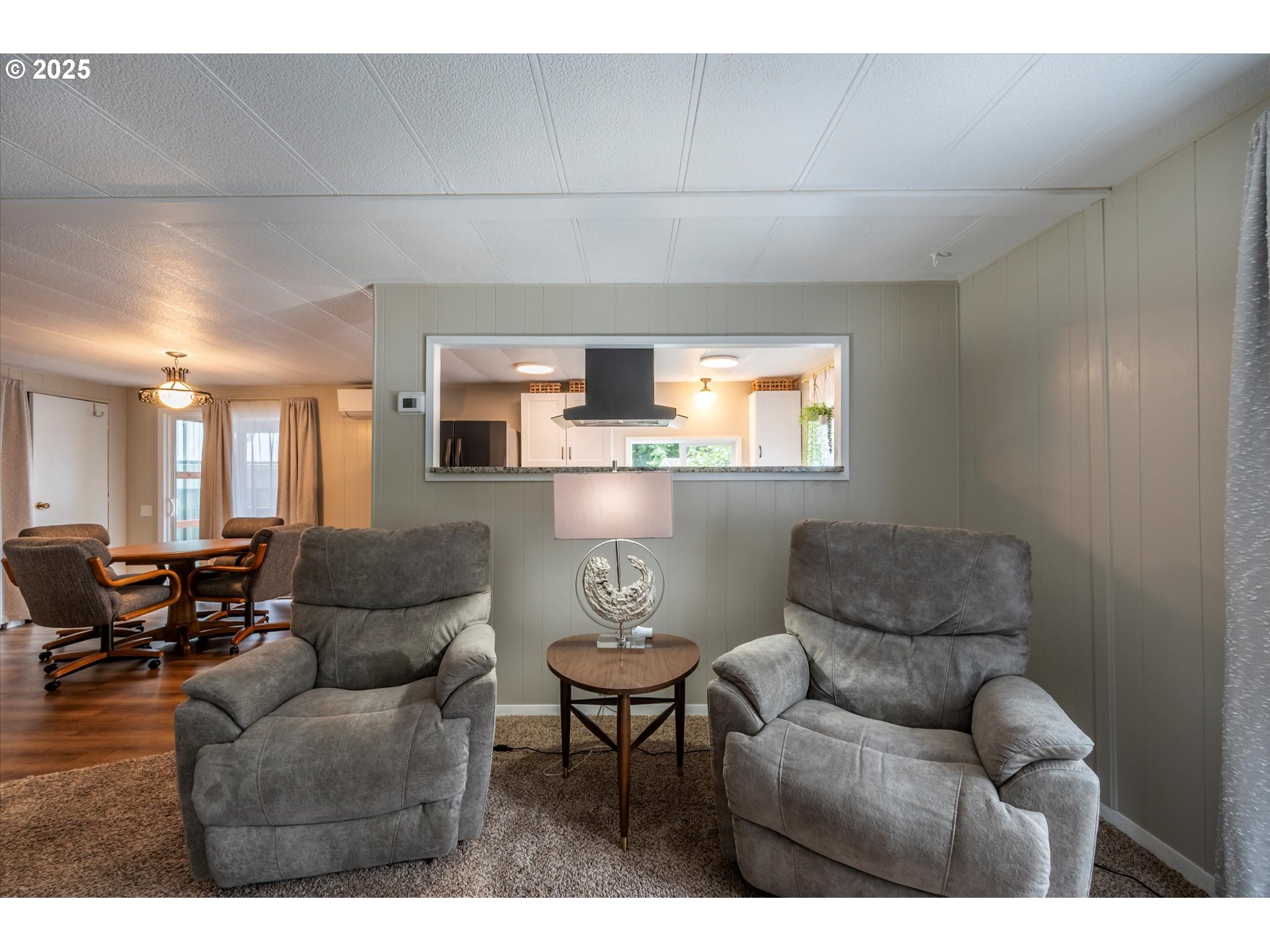 property viewer photo 7
