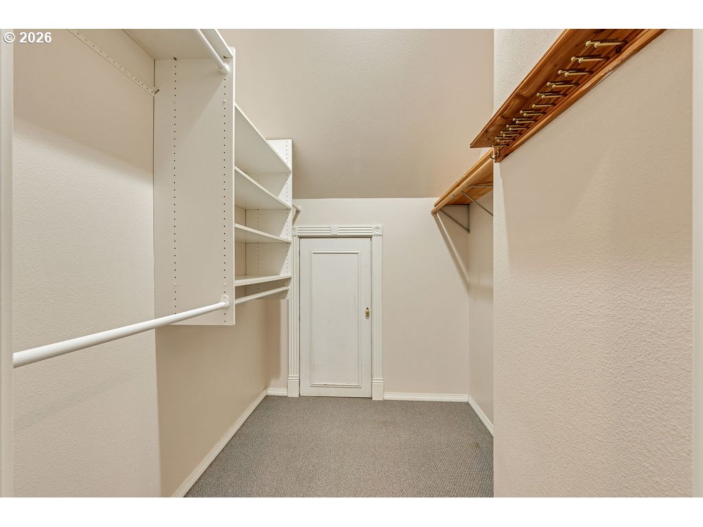 property viewer photo 33