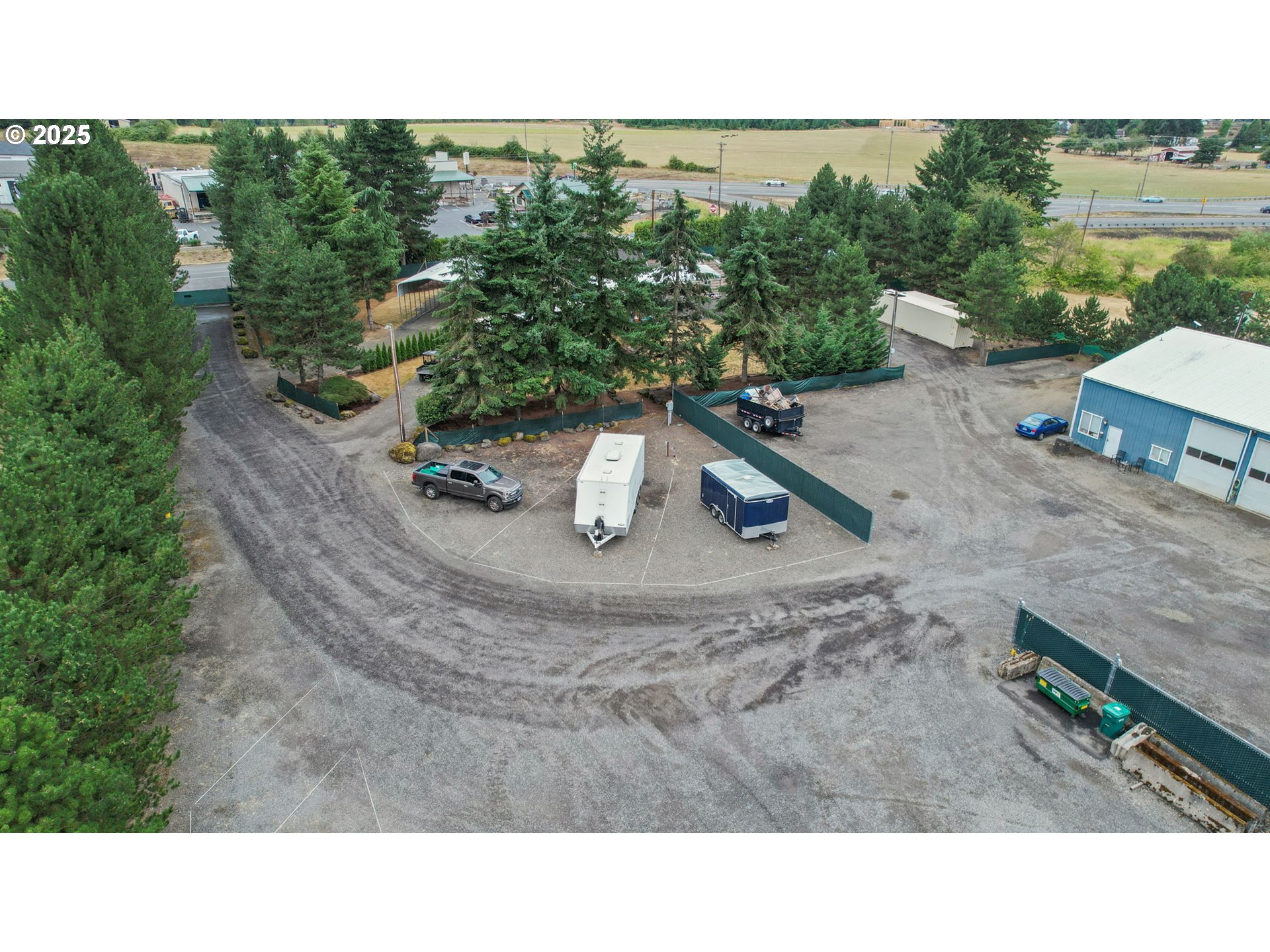 main property photo 20