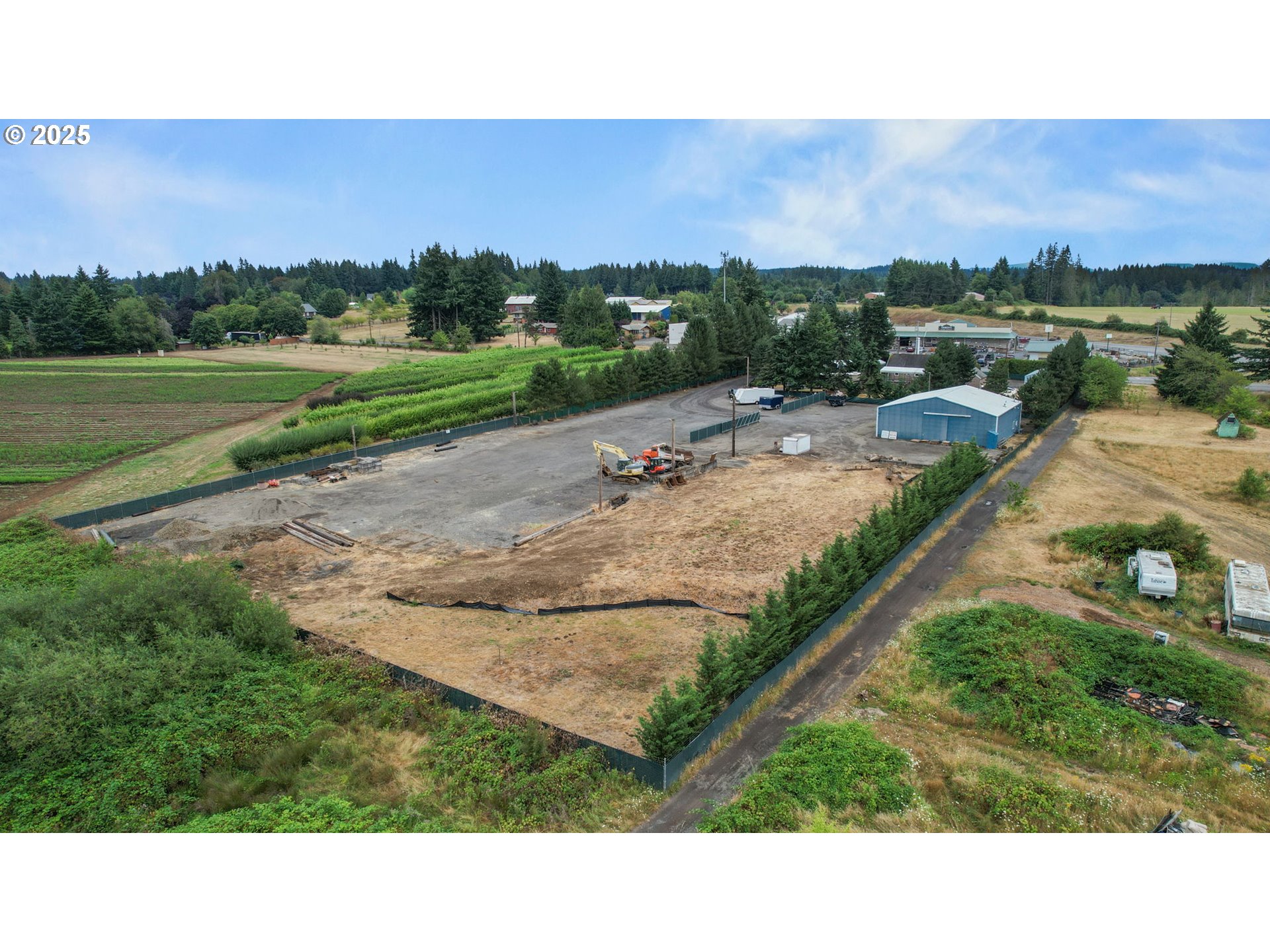 main property photo 30