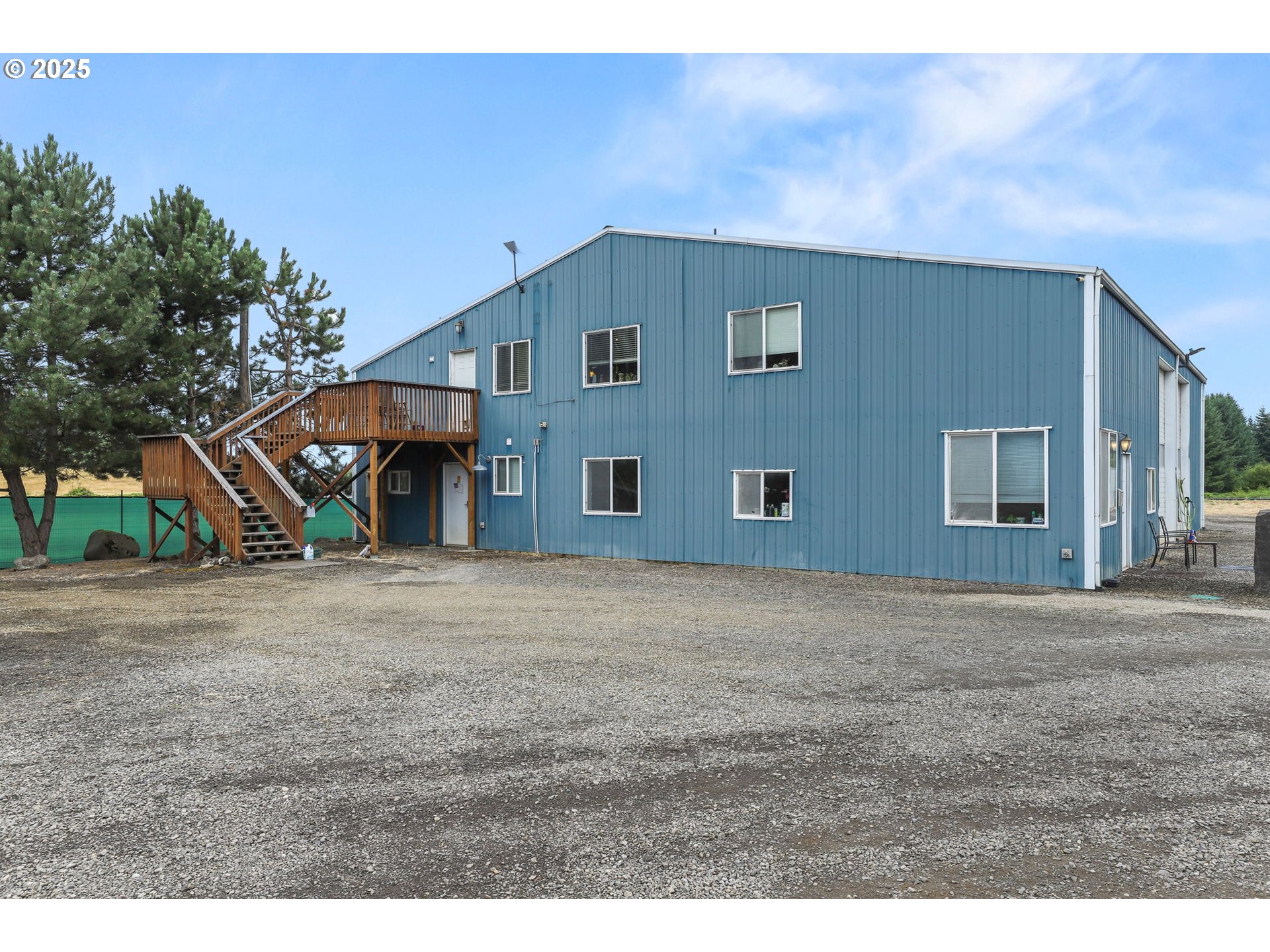 main property photo 8