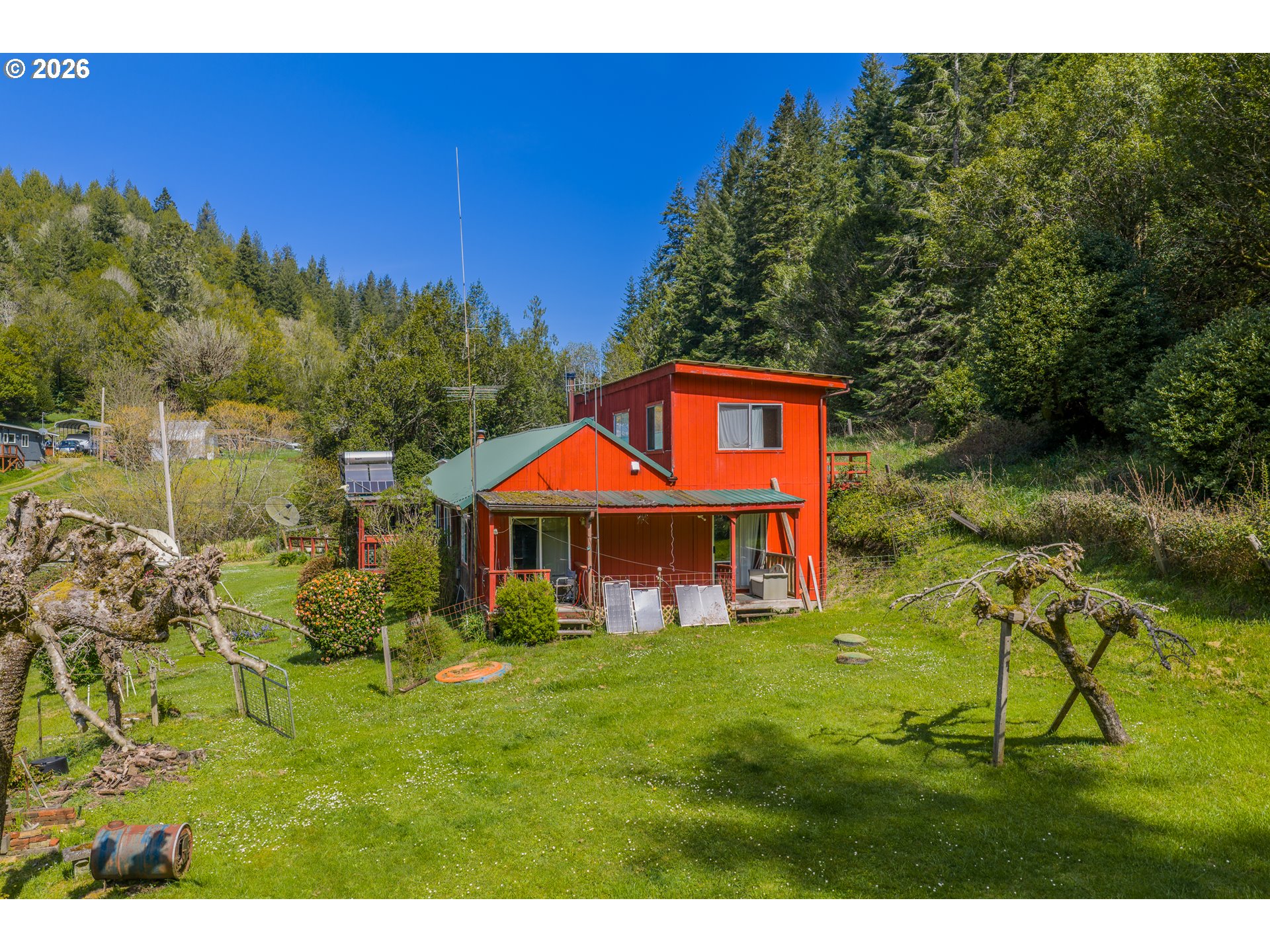 main property photo 10